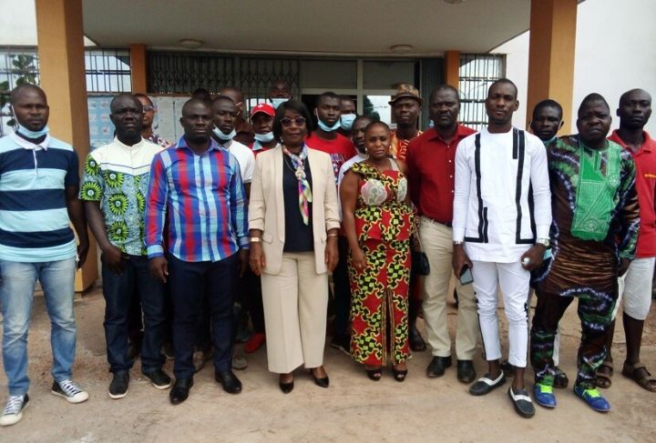 La SEDH Aimée Zébéyoux salue l’engagement des leaders de jeunes pour des législatives apaisées à Gagnoa