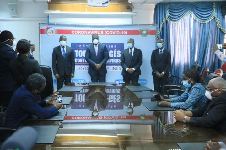 Coronavirus : le ministère de la santé reçoit des équipements de protection individuelle pour les agents d’accueil de la couverture maladie universelle