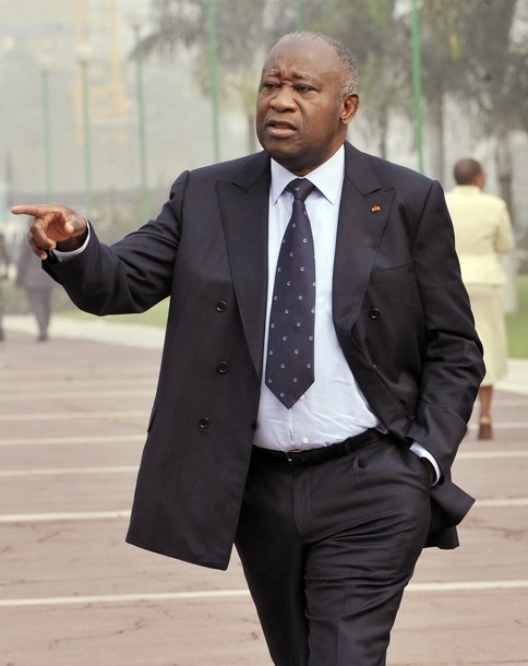 Avions, hélicos, mercenaires, violation de l’embargo : Luanda vole au secours