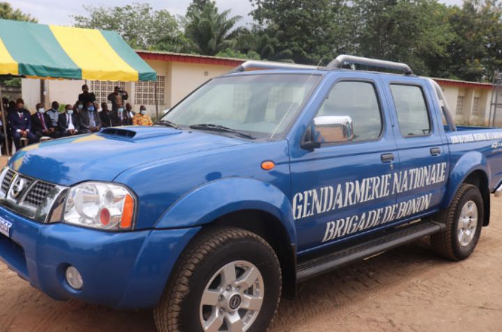 Le conseil régional de la Marahoué offre un véhicule à la gendarmerie de Bonon