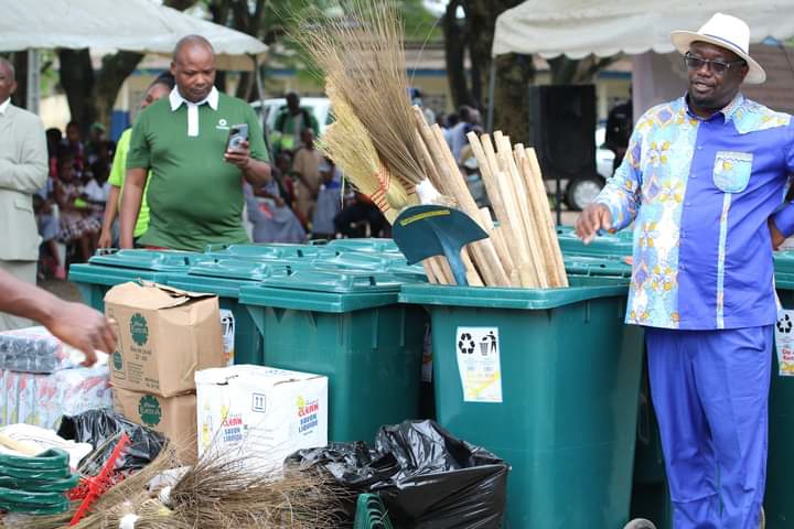 Gestion  des déchets en milieu scolaire: la 2e édition de la campagne de sensibilisation lancée à l’Ecole régionale de Treichville