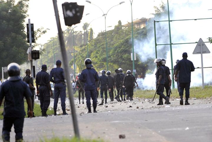 Déguerpissement sanglant, à Cocody/Des populations se révoltent et affrontent l’Armée: un mort et plusieurs blessés dont des cas graves