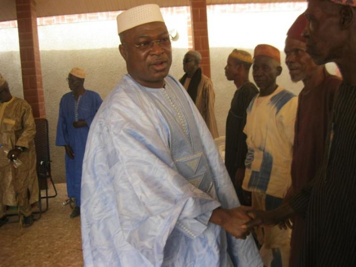 Guiembé forte mobilisation de compassion du peuple ‘’koufoulo’’ autour du Général Issa Coulibaly ministre ivoirien des eaux et forets en deuil