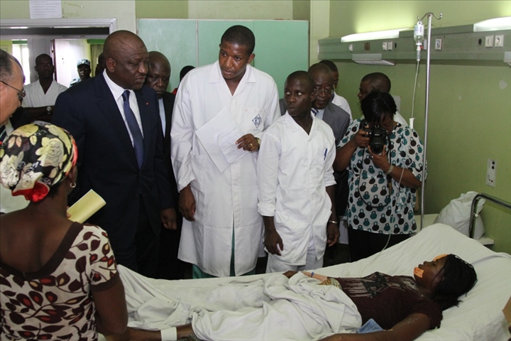 Accidents sur l’autoroute du nord : Hamed Bakayoko  au chevet des blessés