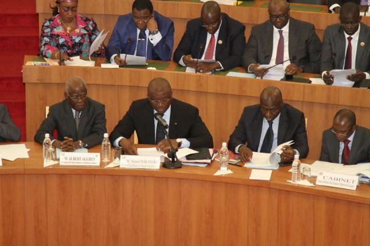 La nouvelle loi adoptée hier par les députés : La CEI toujours contrôlée par le pouvoir