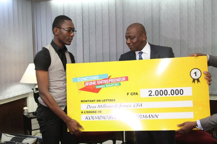Concours du jeune entrepreneur: les vainqueurs du prix Hamed Bakayoko récompensés