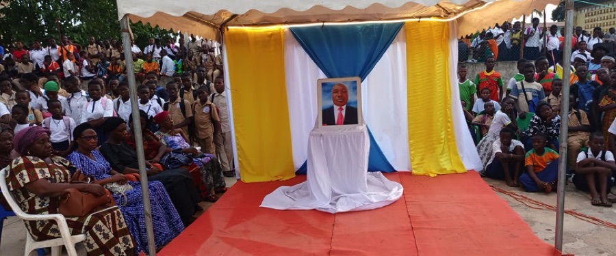 La population de Bondoukou honore la mémoire de l' éducateur  mort calciné dans sa résidence 