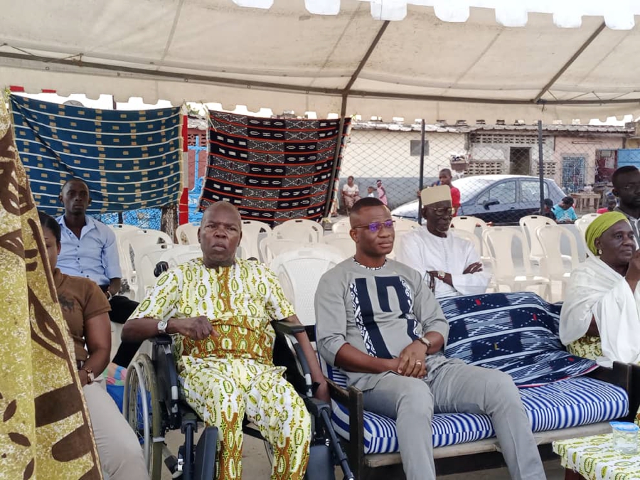 Icône du théâtre ivoirien : Adjé Daniel célébré par la jeunesse de Koumassi