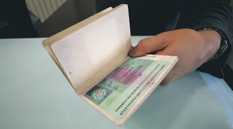 Vers le retour de la carte de séjour: Pour renflouer les caisses de l’Etat et bien gérer les flux migratoires