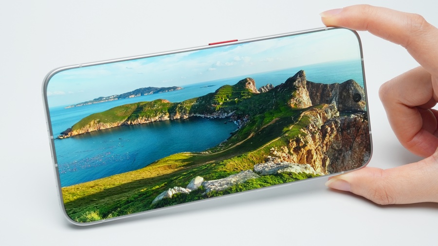 IFA 2026 : Tecno dévoile un prototype de smartphone sans aucune bordure d'écran