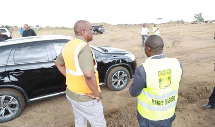 Abobo: ‘’D’ici fin mars, 11 tronçons impraticables seront réhabilités’’, promet Hamed Bakayoko
