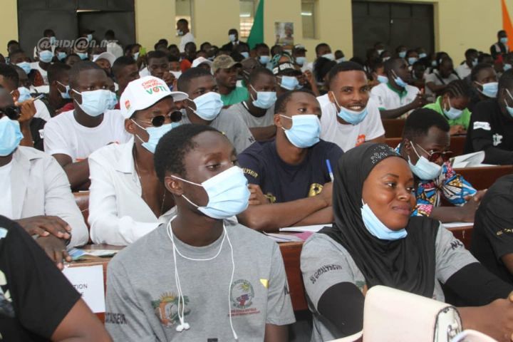 Bouaké : Ibrahime Coulibaly Kuibiert présente les missions de la CEI aux étudiants de l`université