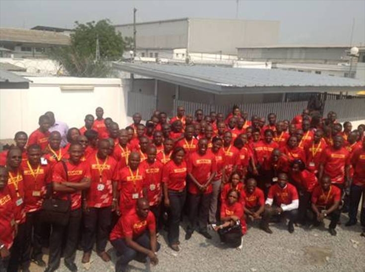 Entreprise - DHL honore ses employés.