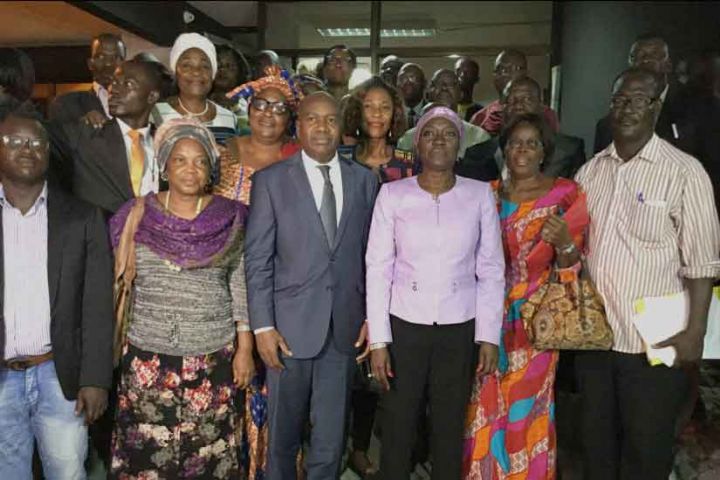 Le Gouvernement et la société civile échangent sur la sécurité et la réconciliation nationale