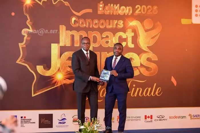 Impact Jeunes 2026 : Vivien Anoh reçoit le prix spécial du meilleur délégué CNJCI pour son engagement à Alépé