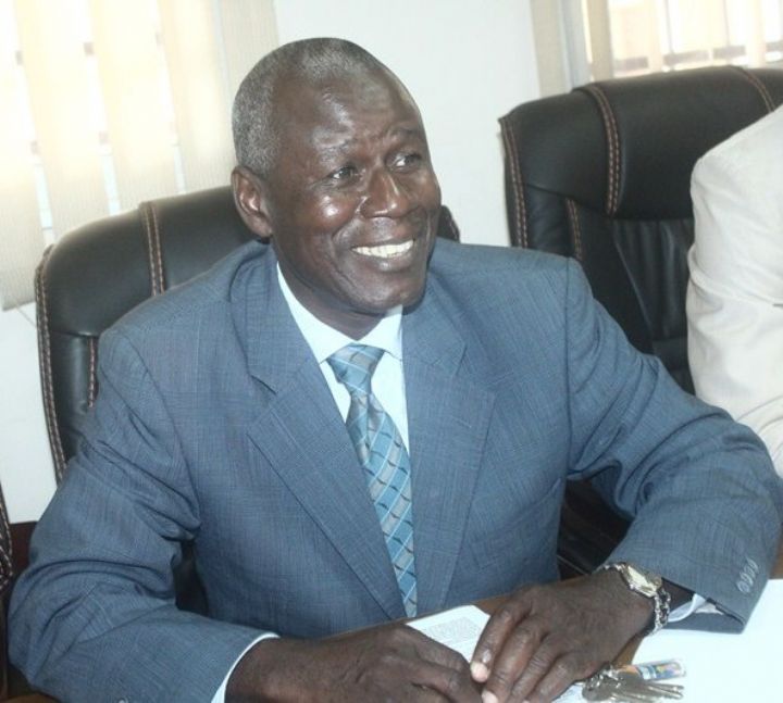 Direction Générale des Impôts (DGI) : les syndicats exigent le renouvellement des directions centrales, sous-directions et service (Conférence de presse)