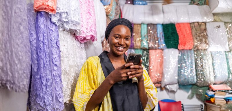 Inclusion financière : 34 000 entreprises dirigées par des femmes en Afrique bénéficient de financements numériques
