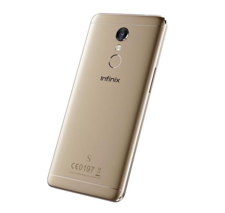 Infinix lance le S2, tout premier WEFIE Smartphone à double caméra frontale