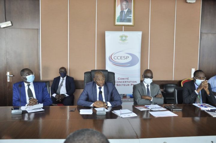 La stratégie de transition des entreprises de l’informel vers l’économie formelle au cœur d’une rencontre à Abidjan