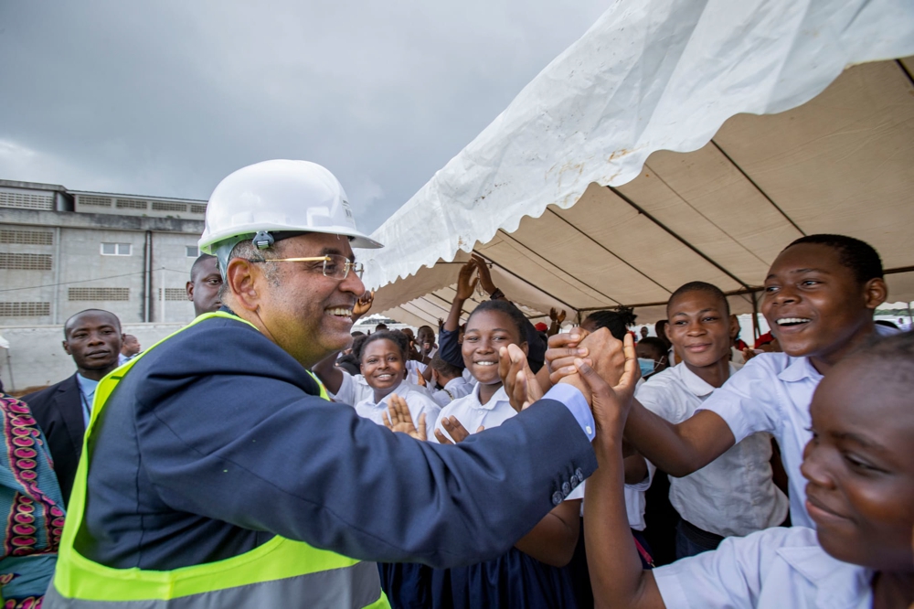 Ecole de la 2e Chance : le Premier Ministre Patrick Achi  pose  la première pierre du Garage-Ecole d’Abobo