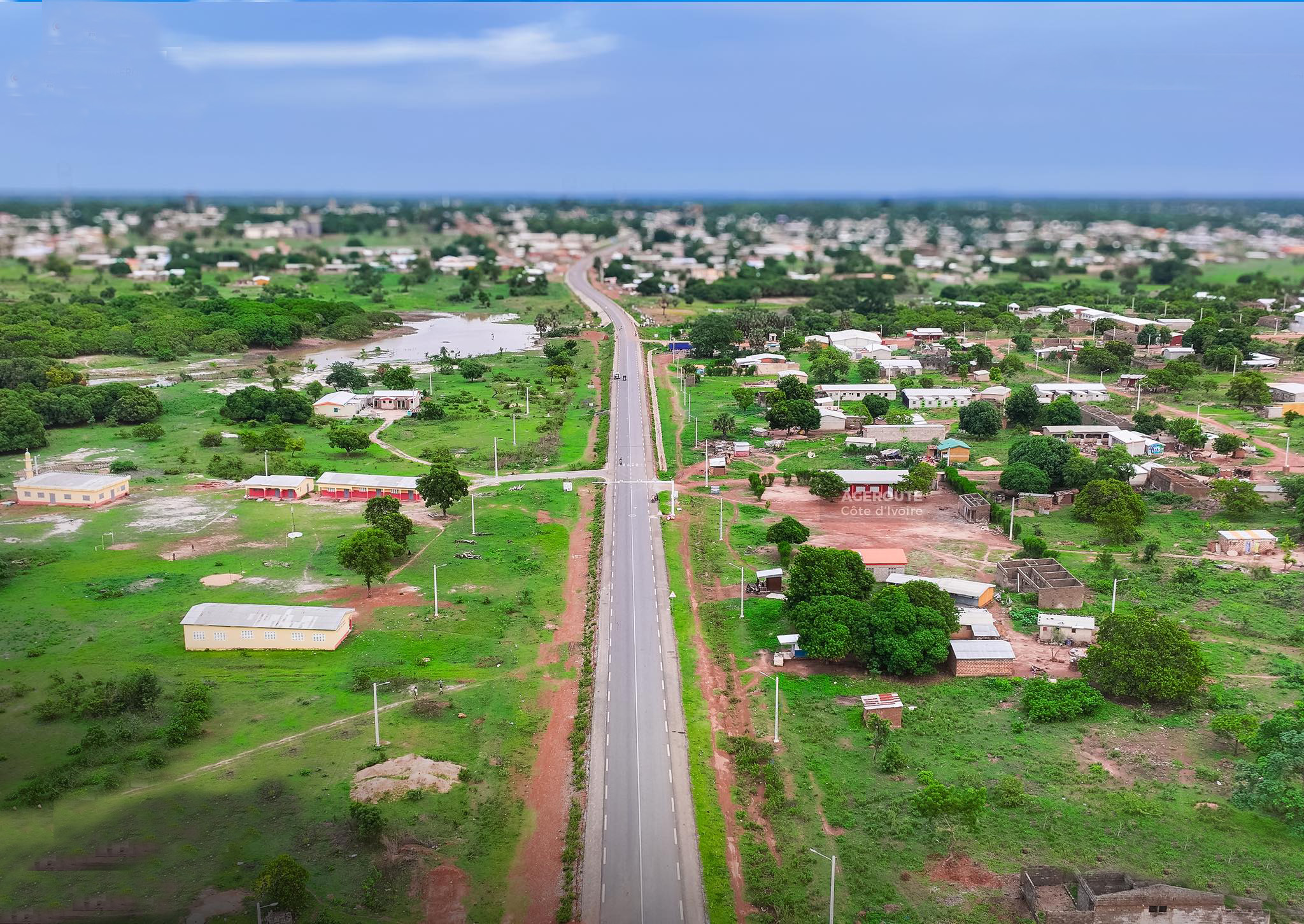 Infrastructures routières et de transport: des centaines de kilomètres de routes construites dans le District autonome du Zanzan entre 2011 et 2025