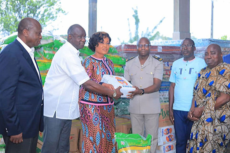 Inondation dans la commune de Bonoua : le gouvernement solidaire des familles sinistrées