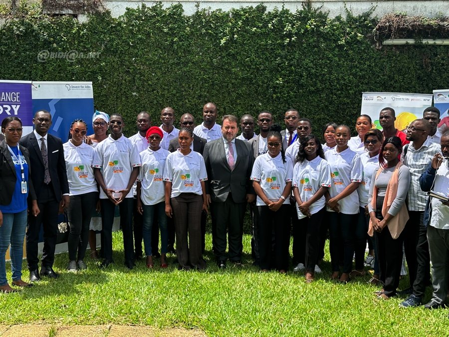 Insertion des jeunes en Côte d'Ivoire: Social Change Factory et Invest for Jobs conjuguent leurs efforts