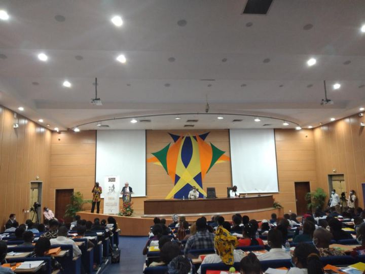 Inauguration de l’institut de formation politique Amadou Gon Coulibaly : l’ex premier ministre Français  Jean-Pierre Raffarin donne le premier cours inaugural