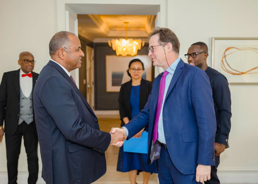 Etats Unis - Internet : le projet « 2 Africa » de Meta présenté à Patrick Achi