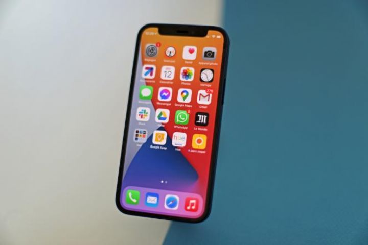 Les aimants de l’iPhone 12 peuvent désactiver un pacemaker