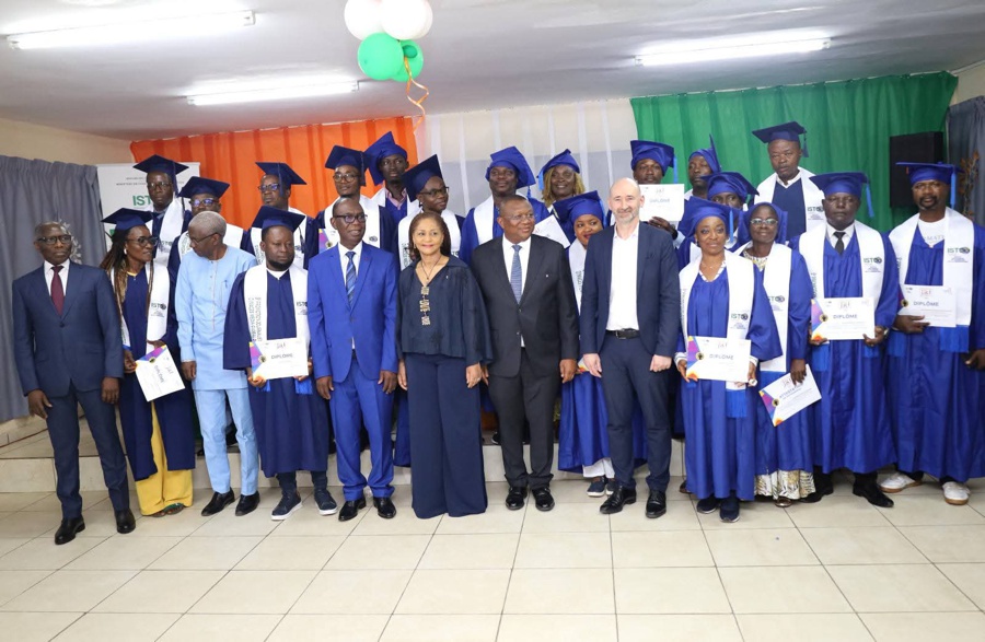 ISTC Polytechnique /Formation en JRI: le ministre Amadou Coulibaly préside la remise de parchemins à 20 auditeurs