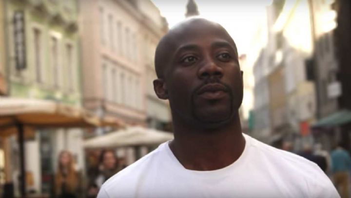 Showbiz- Hizy Stone, le Migrant Ivoirien devenu chanteur en Estonie.