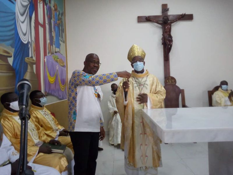 Jacqueville :  Joachim Beugré offre une chapelle au diocèse de Yopougon