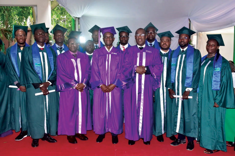 Rentrée solennelle 2023-2024 au Groupe CSI pole polytechnique :Jean Diagou fait Docteur Honoris Causa