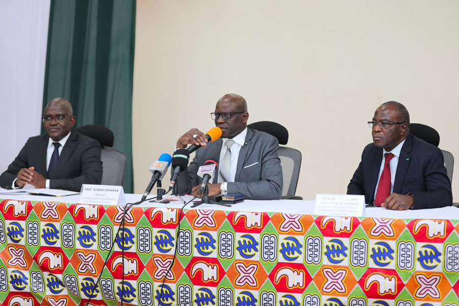 Jeûne chrétien et musulman : le ministre Adama Diawara solidaire des enseignants, personnels et étudiants de l’université Félix Houphouët-Boigny