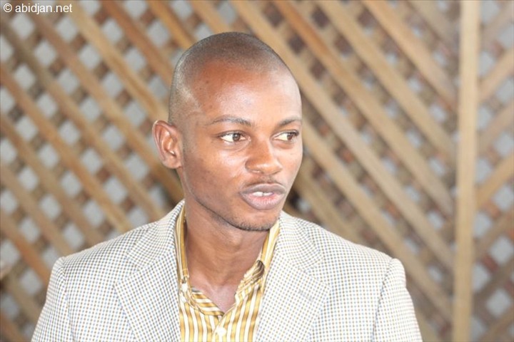 Le Président de la Renaissance, Ghislain Lahore parle aux militants du PDCI