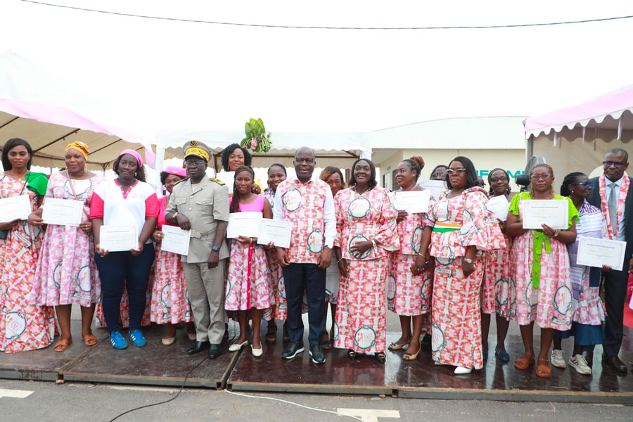 Journée internationale de la sage-femme / Le ministre Dimba Pierre : « Aucune femme au monde ne devrait mourir en donnant la vie... »