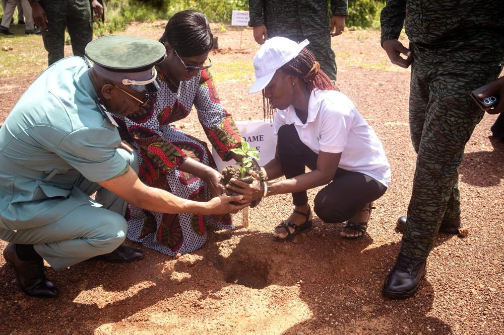 Journée mondiale de la lutte contre la désertification et la sécheresse : plusieurs activités organisées, dont un planting d'arbres et une caravane de sensibilisation