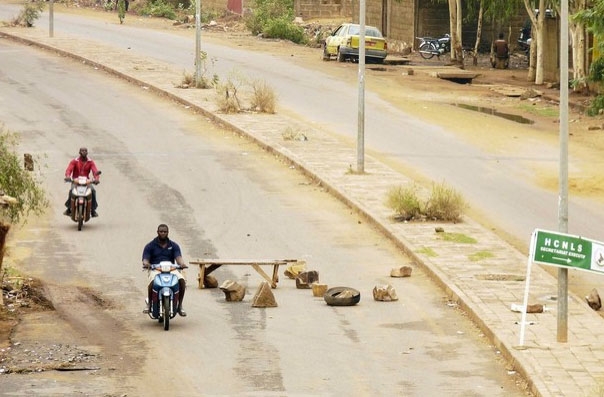 Mali: calme relatif à Bamako, toujours sous influence de l`ex-junte militaire