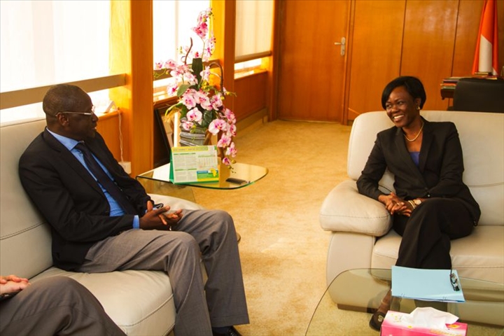 Le nouveau représentant de la Banque Mondiale en Côte d’Ivoire, Monsieur Ousmane Diagana visite la Ministre Nialé KABA.