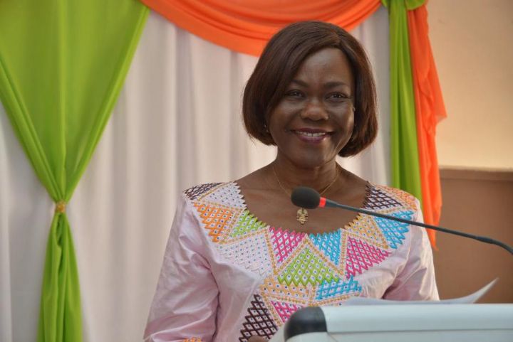 Autonomisation et cohésion sociale des jeunes de Bouna et Bouko: la Ministre Nialé KABA offre des tracteurs agricoles au nom du Chef de l`Etat