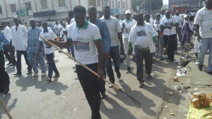 Lutte contre l’insalubrité : Kolo Touré donne l’exemple aux populations de Treichville