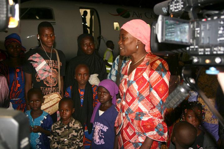 Retour volontaire: La Ministre Mariatou Koné accueille 35 réfugiés revenus de Guinée
