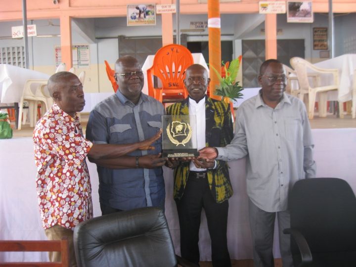 Korhogo/ La  mangue honorée par le président de la république: 1er Prix de l’excellence 2016  de la meilleure initiative  de valorisation des produits agricoles