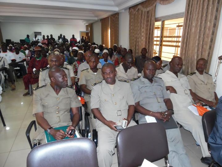 Mise en œuvre de la loi relative au domaine foncier rural : Une délégation du Ministère de l’Agriculture rencontre les populations de Béoumi