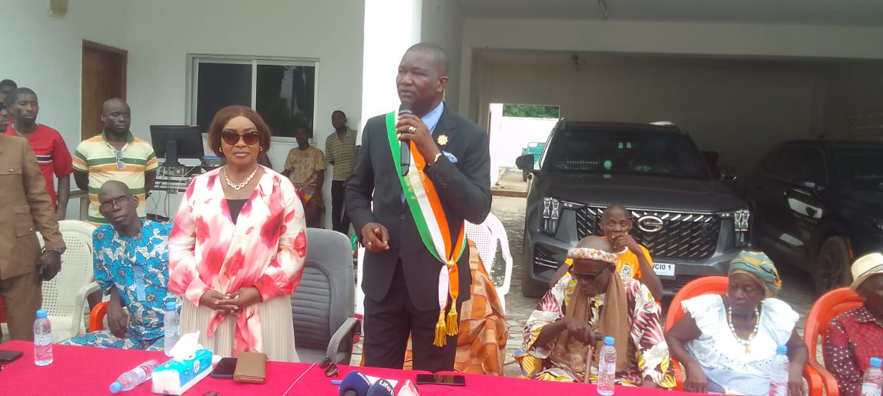 Kroukroubo (Yamoussoukro) : le député Léandre Koffi implore le pardon du président Ouattara pour les détenus de la crise électorale