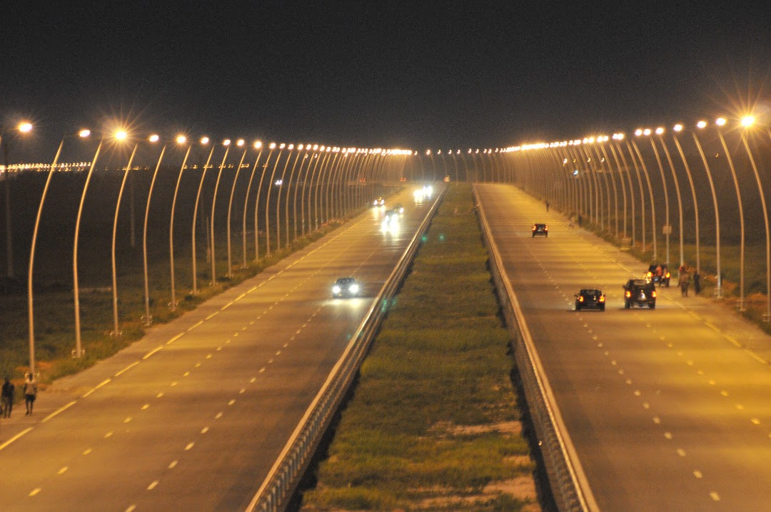 Un astronaute français met en lumière l'éclairage public à Abidjan depuis l'espace