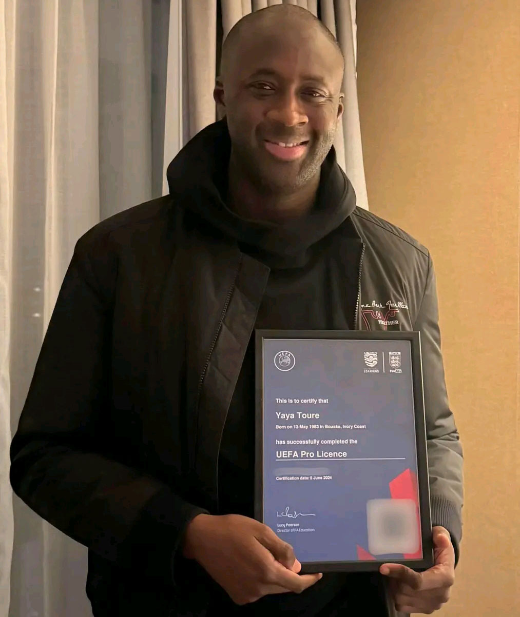 Football : l'ex-capitaine des Éléphants Yaya Touré devient entraîneur professionnel après l'obtention de sa licence Pro UEFA