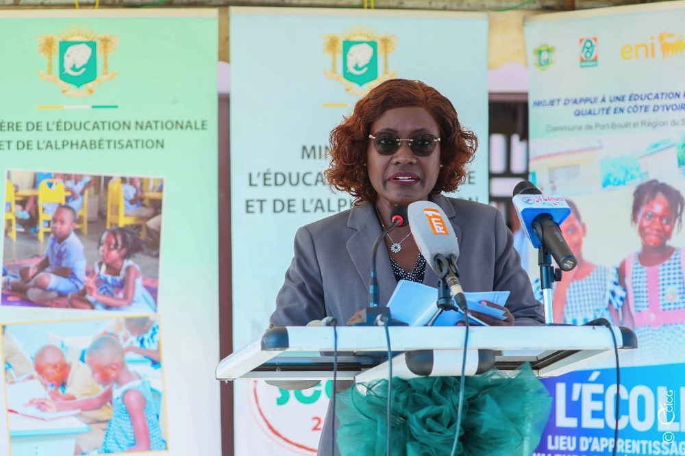 Projet d’appui à une éducation de qualité : la ministre Mariatou Koné réceptionne des écoles rénovées par AVSI et ENI