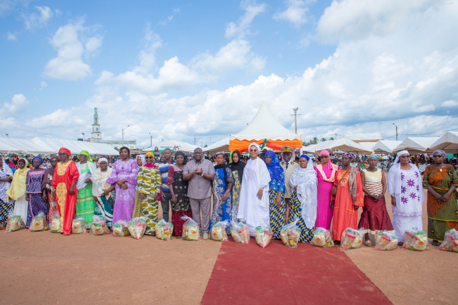 La Ministre Nassénéba fait des dons d’une valeur de 10 millions aux familles du Gontougo